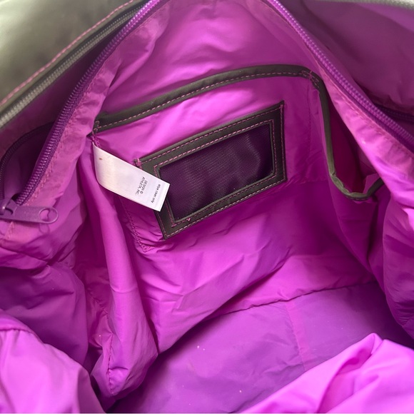 Athleta large travel duffle carry-on bag handles shoulder strap suitcase attach - Picture 9 of 16